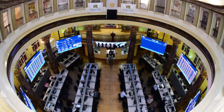 ارتفاع جماعي لمؤشرات البورصة بمستهل التعاملات .. و” إيجي إكس 30 ” يصعد 0.31%