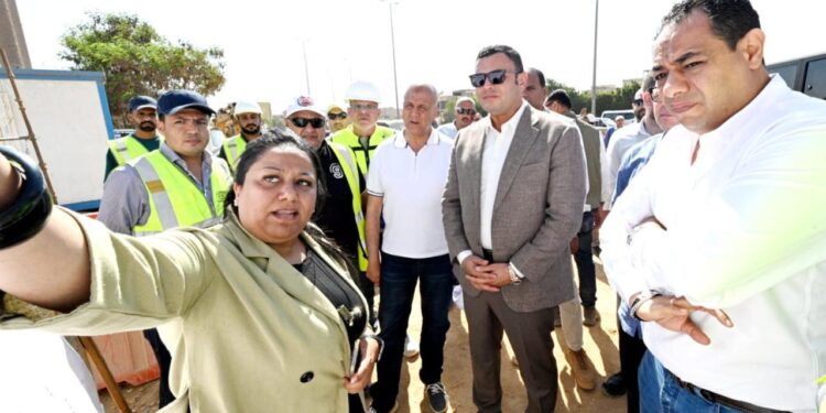 وزير الإسكان يختتم جولته بتفقد محطة محولات كهرباء التوسعات الشرقية بمدينة 6 أكتوبر