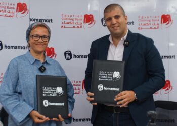 هومزمارت تحتفل بذكرى تأسيسها السادسة بجمع وتوزيع الملابس على المستحقين خلال سبتمبر