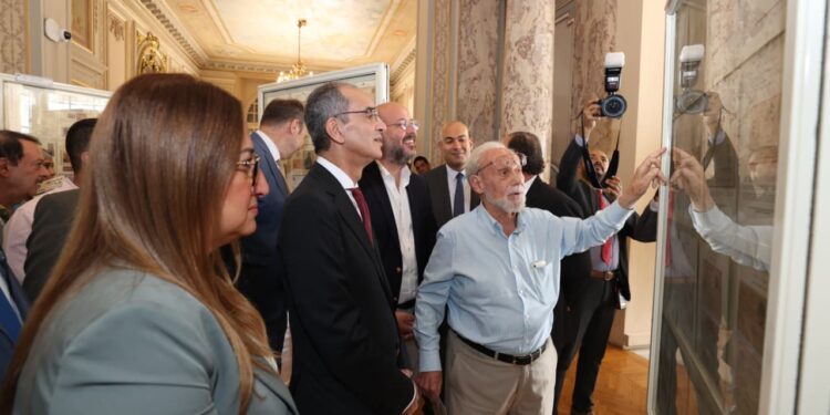 وزير الاتصالات يفتتح معرض للطوابع البريدية بمركز إبداع مصر الرقمية – قصر السلطان حسين كامل