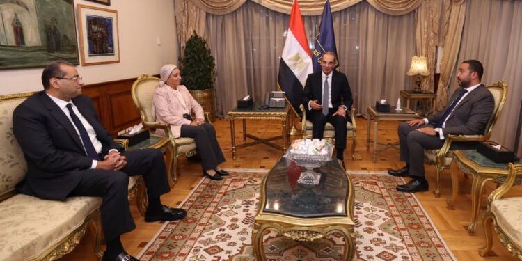 وزير الاتصالات يرحب بتعيين تامر المهدي رئيسًا تنفيذيًا للمصرية للاتصالات