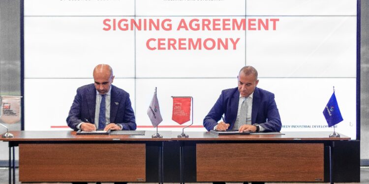 باستثمارات 1.42 مليار جنيه.. دي بي ورلد – مصر  توقع اتفاقية مع “السويدي للتنمية الصناعية” لإنشاء منشأة متطورة للتخزين المبرد