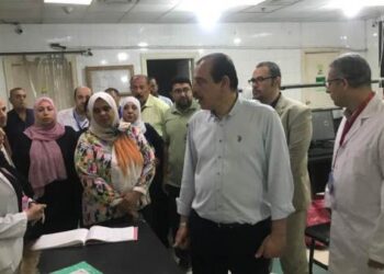 نائب وزير الصحة يتفقد مستشفى الأحرار التعليمي بالشرقية ويوجه بإجراءات عاجلة