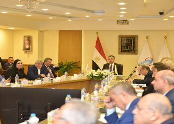 وزير التموين يترأس اجتماع الجمعية العامة للشركة القابضة للصناعات الغذائية
