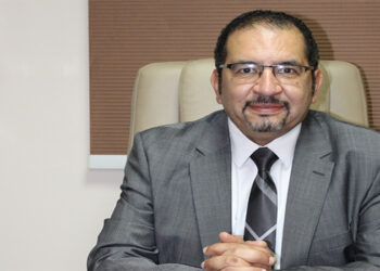 الأستاذ الدكتور أيمن عبد الفتاح يكتب: الذكاء الاصطناعي ومستقبل علاج أمراض الأوعية الدموية