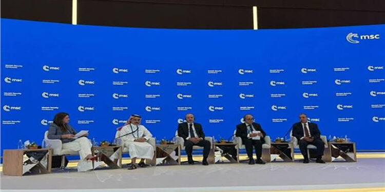 وزير الخارجية يشارك في اجتماع قادة ميونخ بمدينة العُلا