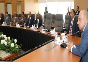 وزير الكهرباء يتابع تنفيذ الخطة الأمنية المتكاملة وتوحيد المفاهيم وبنود التنفيذ فى جميع مواقع العمل والإنتا