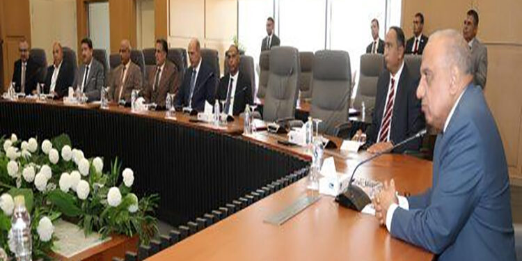 وزير الكهرباء يتابع تنفيذ الخطة الأمنية المتكاملة وتوحيد المفاهيم وبنود التنفيذ فى جميع مواقع العمل والإنتا