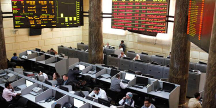 هبوط مؤشرات البورصة بمستهل تعاملات جلسة بداية الأسبوع