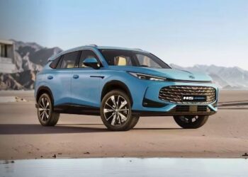 إم جي تقدم نسختها HS هايبرد.. بتكنولوجيا هجينة