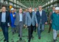 وزير الإنتاج الحربي يطمئن على سير العملية الإنتاجية بشركة حلوان للصناعات الهندسية (مصنع 99 الحربي)