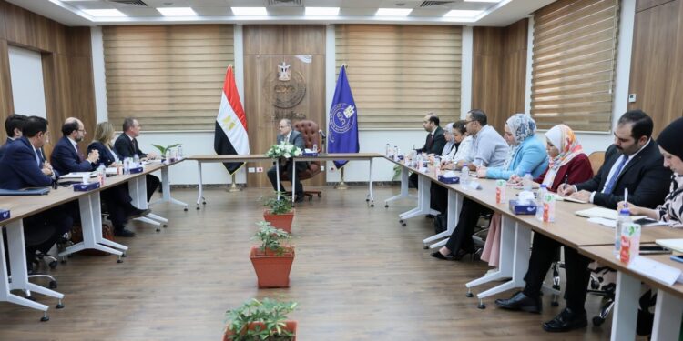 رئيس هيئة الدواء يستقبل وفد صندوق الأمم المتحدة للسكان لبحث آليات توطين وسائل تنظيم الأسرة