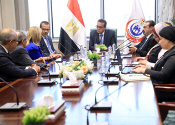 وزير الصحة يستقبل وفد المجلس التنفيذي لاتحاد المستشفيات العربية لبحث سبل التعاون