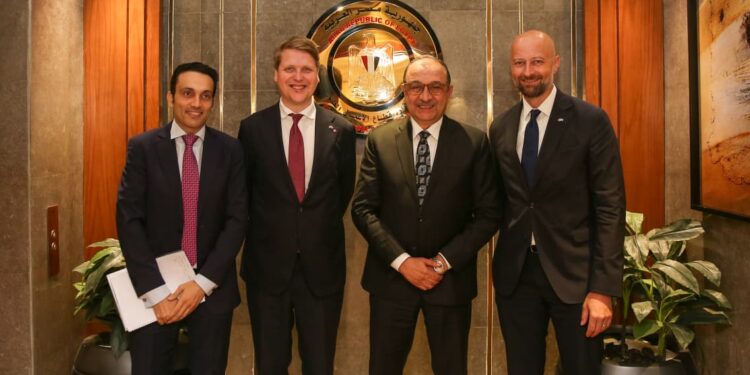 وزير قطاع الأعمال العام يستقبل وزير التنمية الدولية النرويجي لبحث تعزيز التعاون الاقتصادي