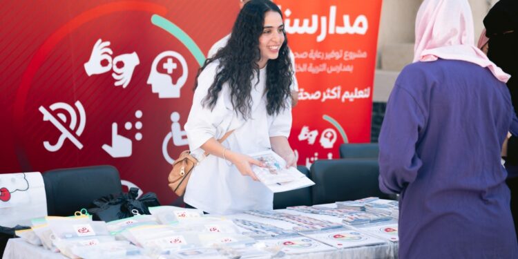 إي آند تطلق مبادرة شاملة لتوفير بيئة تعليمية صحية وآمنة لطلاب مدارس التربية الخاصة