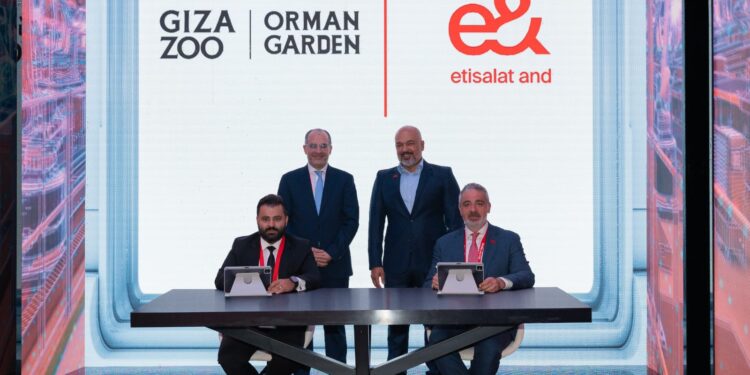 إي آند بيزنس توقع مذكرة تفاهم لتحويل حديقتي الحيوان والأورمان إلى نموذج عالمي للحدائق الذكية