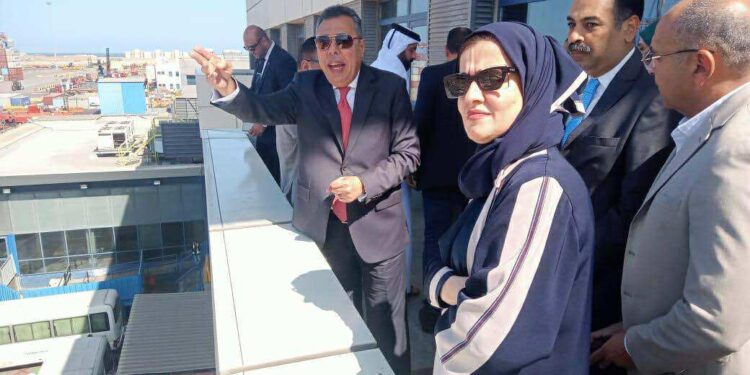 ميناء شرق بورسعيد يستقبل شحنات مساعدات إغاثية قطرية لأهالي قطاع غزة