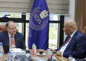 هيئة الدواء المصرية تبحث مع “شفاء الأورمان” آليات التعاون في مجال التصنيع الدوائي