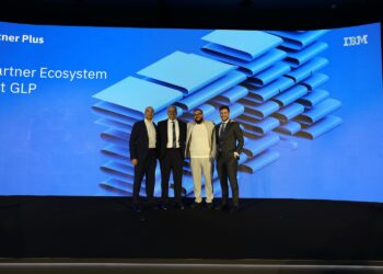 تعاون بين IBM ونيبل لتسريع تبنّي الذكاء الاصطناعي في الطاقة والصناعة