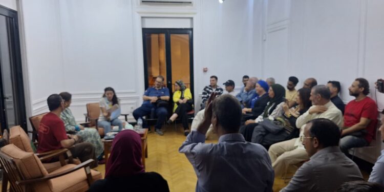 بالصور .. ليلة مسرحية مميزة في معهد ثربانتس بالقاهرة ضمن برنامج المايكروتياترو