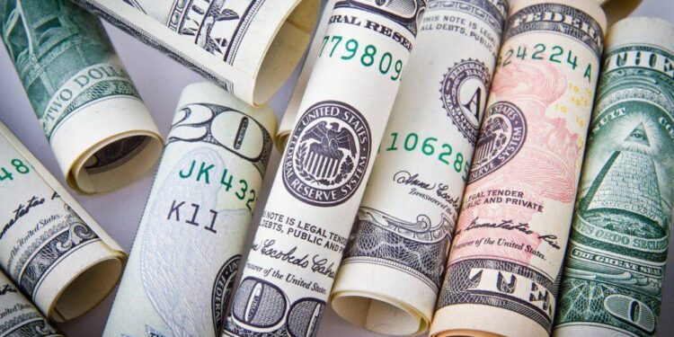 أسعار العملات في مصر اليوم الجمعة
