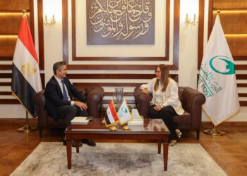 البريد وفيزا يبحثان توسيع الشراكة لتعزيز الخدمات المالية الرقمية