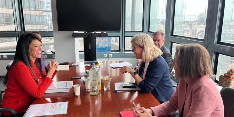 وزيرة التخطيط تلتقي مديرة الشئون المالية والاقتصادية بالمفوضية الأوروبية