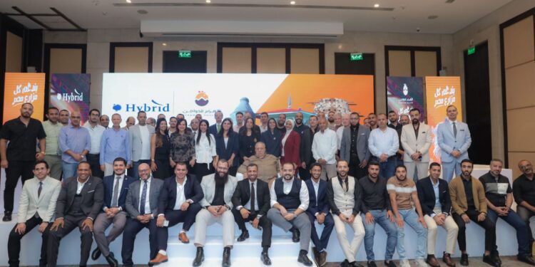 شراكة استراتيجية بين “الأهرام للدواجن” و”هايبرد” لتطوير صناعة الدواجن الرومي في مصر