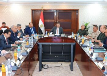 وزير الزراعة يتابع الموقف التنفيذي لمشروع التجمعات الزراعية التنموية في سيناء