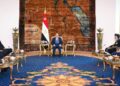 السيسي يستقبل وفد مجلس الكنائس العالمي ويؤكد التزام مصر بالحوار والسلام