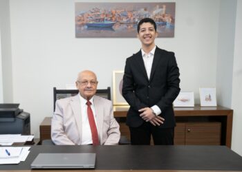 محمد ربيع يحصد منحة ريم بهجت لابتكاره تطبيق “SenseAI” لخدمة ذوي الإعاقات