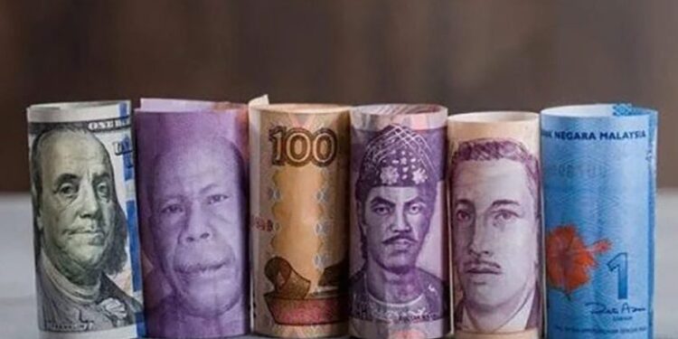 أسعار العملات في مصر اليوم الخميس