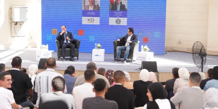 وزير المالية يبعث برسائل ثقة لشباب الأعمال في قمة تكني 2025