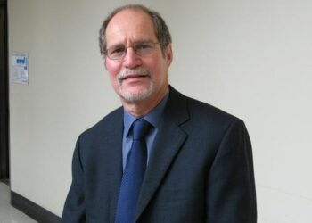 السجائر الإلكترونية كبديل أقل خطورة: هل يمكن أن تساعد في تقليل أعداد المدخنين التقليديين؟