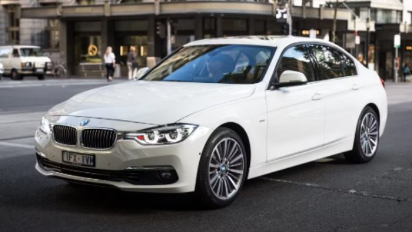 بي ام دبليو 316i سيدان سعرها 900 ألف جنيه