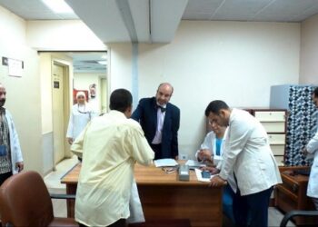 وزارة الصحة تنظم زيارة لخبير مصري عالمي في زراعة الأعضاء وتجري 28 عملية جراحية بمعهد ناصر
