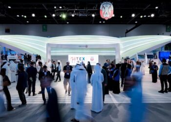 أبوظبي تطلق موظفًا رقميًا ذاتي التنفيذ لخدمة المتعاملين