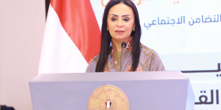 وزيرة التضامن تشهد احتفالية “الأب القدوة” بالتعاون مع مؤسسة العربي لتنمية المجتمع