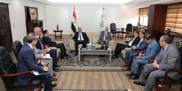 وزير الزراعة يبحث مع نظيره الموريتاني تعزيز سبل التعاون الزراعي المشترك