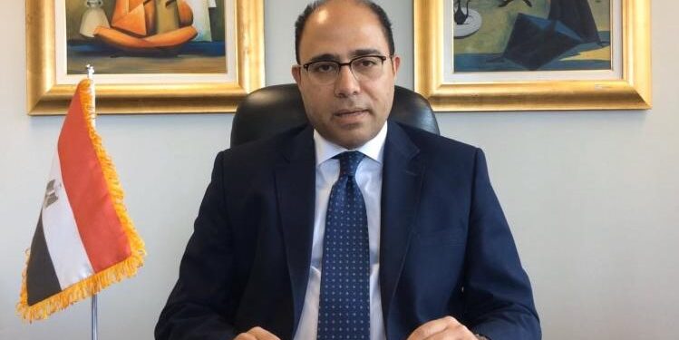 تفاصيل ضخ 7.4 مليارات يورو استثمارات أوروبية لمصر.. السفير أحمد ابو زيد يوضح