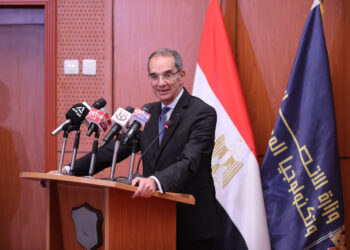 عمرو طلعت: الكفاءات التكنولوجية ليست حكرًا على القاهرة.. خطط للتوسع في مراكز التعهيد بالمحافظات