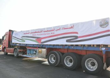 وزارة التموين تطلق القافلة الـ 14 من المساعدات الإغاثية العاجلة إلى قطاع غزة