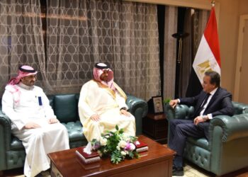 وزير الصحة يبحث مع مساعد الأمين العام لهيئة التخصصات الصحية السعودية تعزيز التعاون في التعليم الطبي المهني