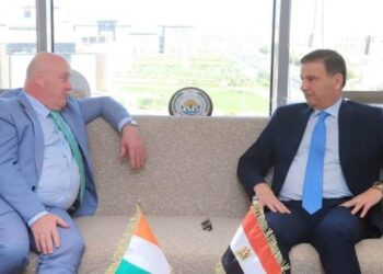 وزير الزراعة يبحث مع نظيره الأيرلندي تعزيز التعاون المشترك ويستعرضان فرص الشراكة في الأمن الغذائي