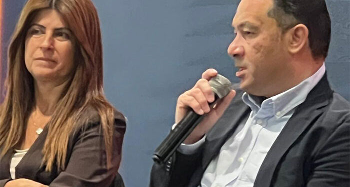 هشام مهران: أورنج مصر تضخ 10 مليارات جنيه لتوسيع شبكاتها وتطوير صناعة التعهيد