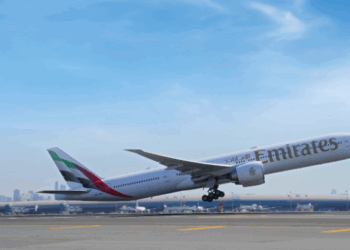 طيران الإمارات تعزز عملياتها إلى القاهرة وتضيف رحلة يومية خامسة