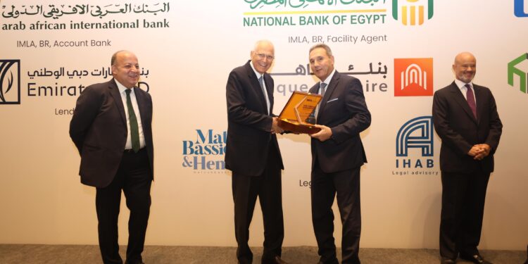 تحالف مصرفي بقيادة الأهلي وCIB والعربي الأفريقي يموّل شركة “درايف” 5 مليارات جنيه