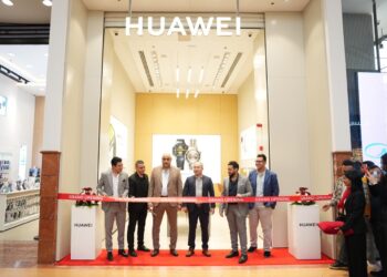 هواوي تعلن عن افتتاح متجر جديد لها في مول العرب بالشيخ زايد