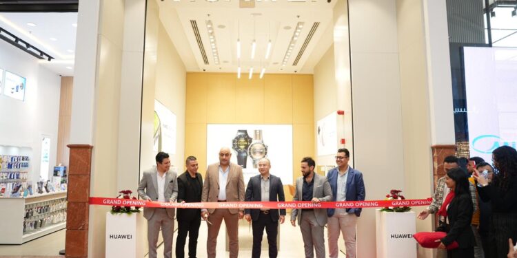 هواوي تعلن عن افتتاح متجر جديد لها في مول العرب بالشيخ زايد