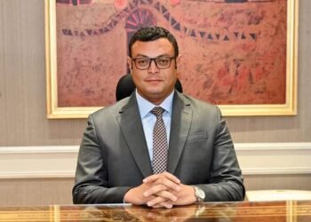 وزير الإسكان يُعلن بدء المرحلة السابعة من توصيل التيار الكهربائي بأراضي بيت الوطن بامتداد النرجس بالقاهرة الجديدة